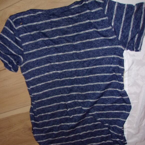 womens Size large tee t knit blue  white striped shirt - Picture 4 of 4